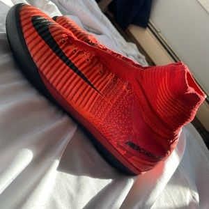 Youth Nike Soccer Indoor Shoes